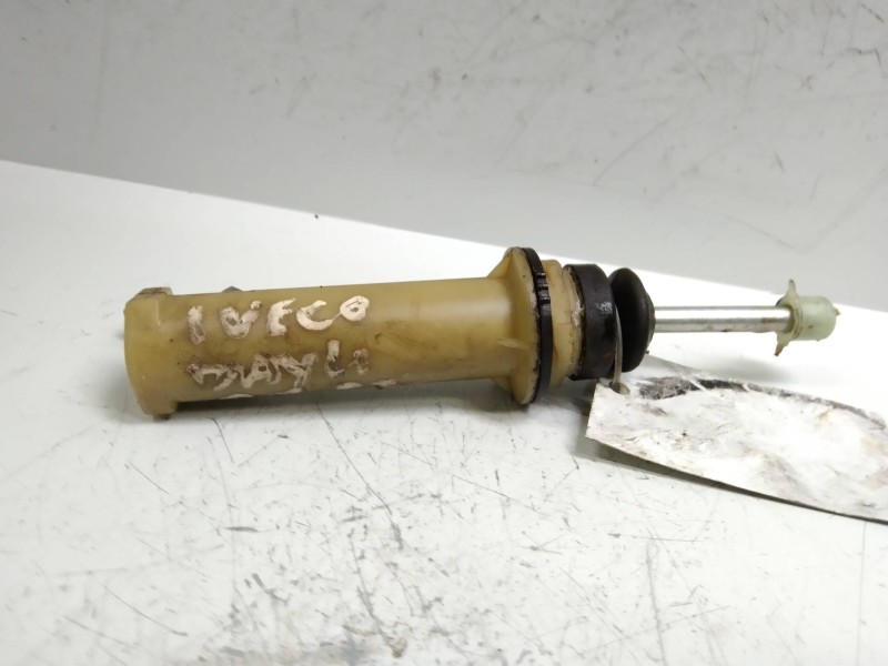 Recambio de bomba embrague para iveco daily caja cerrada (2006 =>) 2.3 diesel cat referencia OEM IAM   