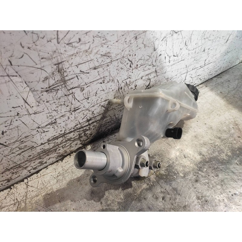 Recambio de bomba freno para opel corsa e color edition ecoflex referencia OEM IAM 0204Y21817  