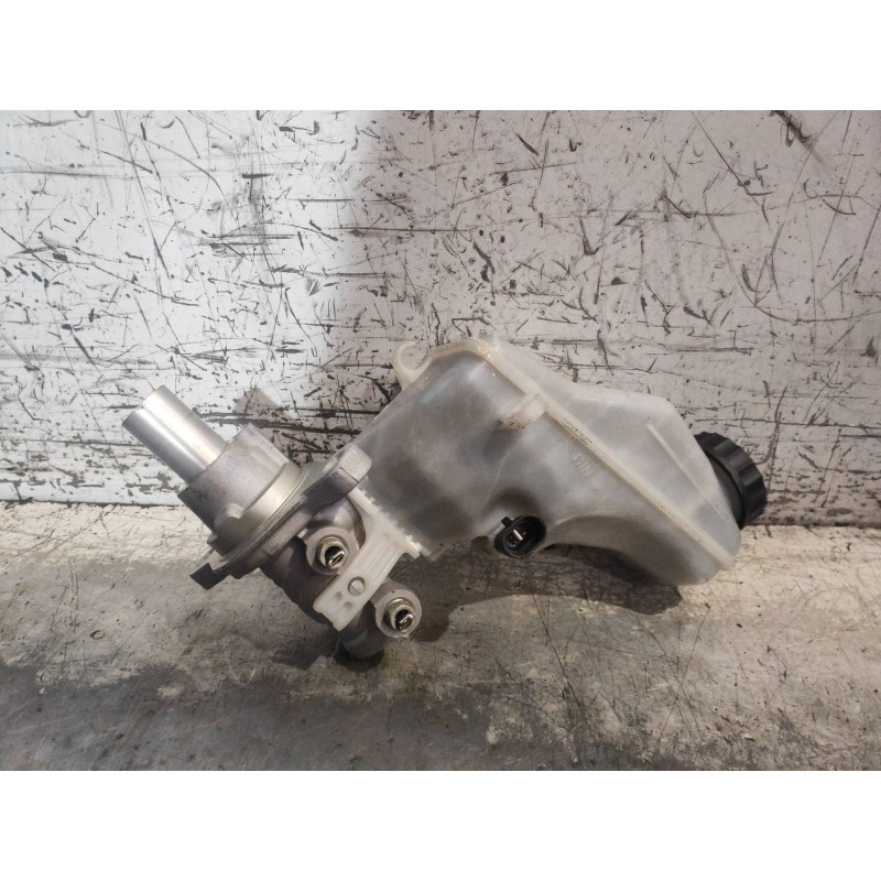 Recambio de bomba freno para opel corsa e color edition ecoflex referencia OEM IAM 0204Y21817  