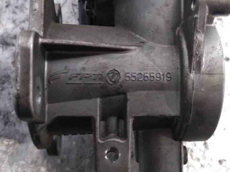 Recambio de caja mariposa para opel corsa d expression referencia OEM IAM 55255919 40DFP1C146 