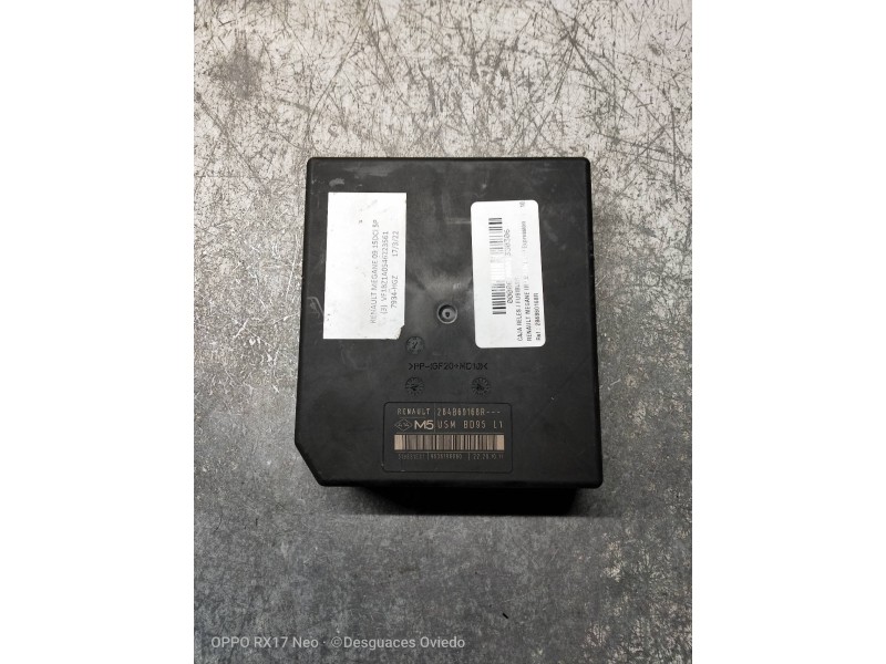 Recambio de caja reles / fusibles para renault megane iii berlina 5 p expression referencia OEM IAM 284B60168R 519331E01 9636198