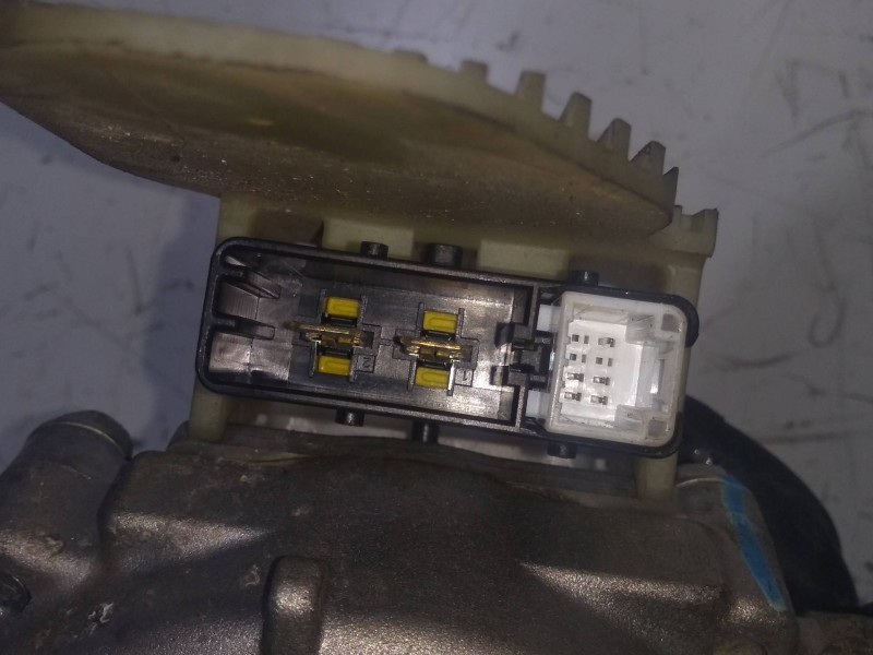 Recambio de columna direccion para renault megane iii berlina 5 p dynamique referencia OEM IAM 488107463R  