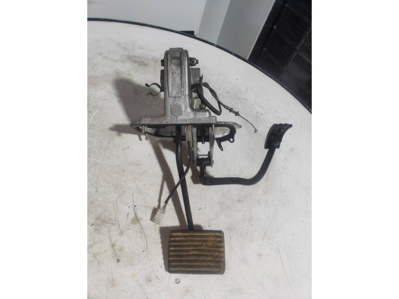 Recambio de pedal freno para jaguar xj6/12 referencia OEM IAM CBC9820C  