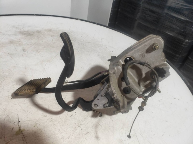 Recambio de pedal freno para jaguar xj6/12 referencia OEM IAM CBC9820C  