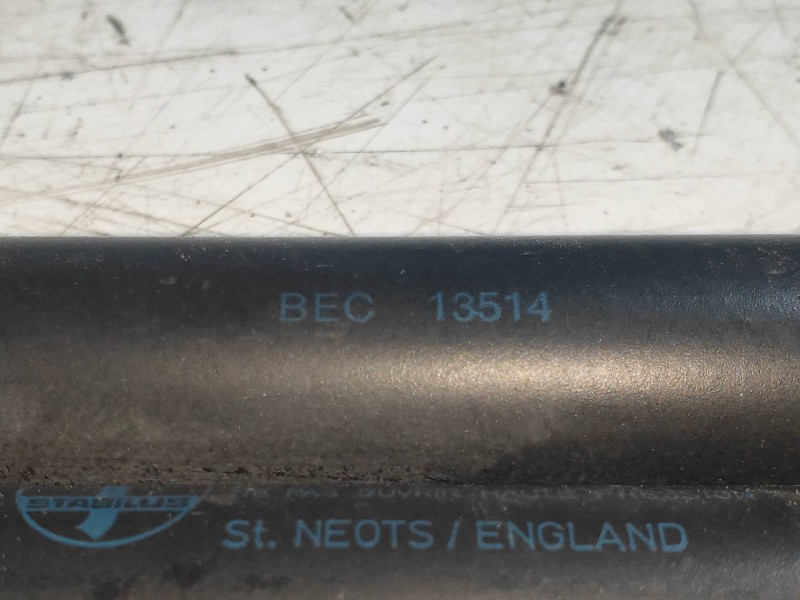 Recambio de amortiguadores maletero / porton para jaguar xj6/12 referencia OEM IAM BEC13514  