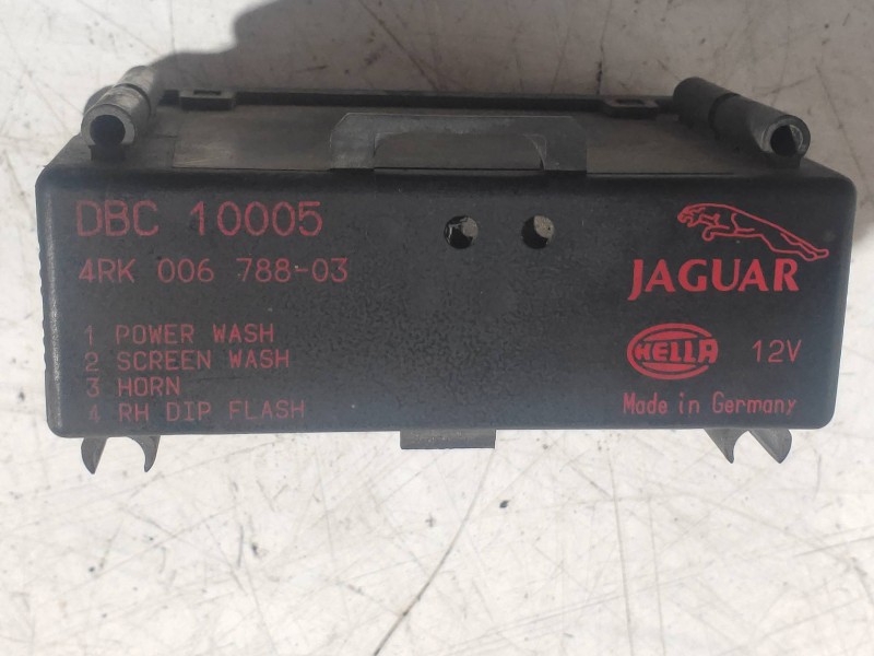 Recambio de modulo electronico para jaguar xj6/12 referencia OEM IAM DBC10005 4RK00678803  Recambio de modulo electronico para jaguar xj6/12 referencia OEM IAM DBC10005 4RK00678803