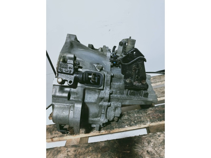 Recambio de caja cambios para nissan almera tino (v10m) acenta referencia OEM IAM   