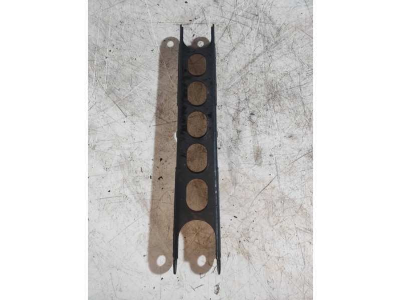 Recambio de brazo suspension superior trasero derecho para bmw serie 3 cabrio (e93) 330d referencia OEM IAM 33326763477  