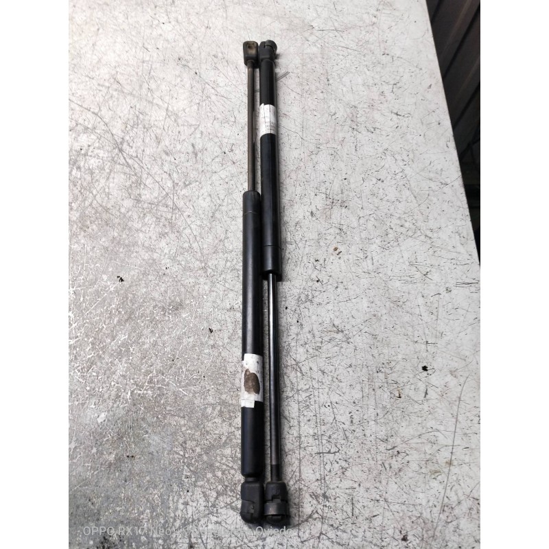 Recambio de amortiguadores maletero / porton para toyota corolla (e12) 2.0 d-4d linea luna berlina referencia OEM IAM 6896002030