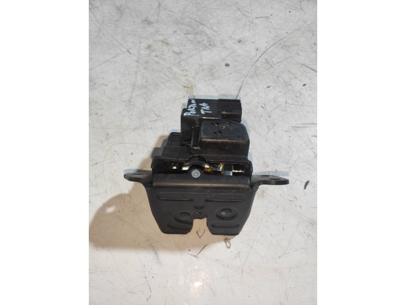 Recambio de motor cierre centralizado porton para hyundai ix35 classic 2wd referencia OEM IAM 812301H300  