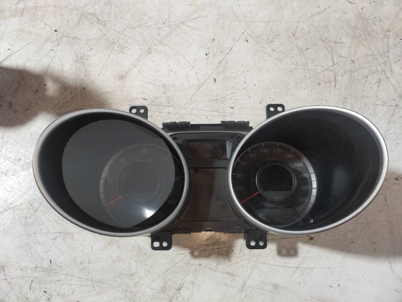 Recambio de cuadro instrumentos para hyundai ix35 classic 2wd referencia OEM IAM 940032Y310 11001623101U HB3