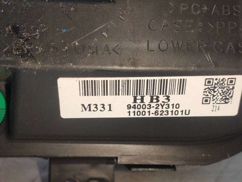 Recambio de cuadro instrumentos para hyundai ix35 classic 2wd referencia OEM IAM 940032Y310 11001623101U HB3