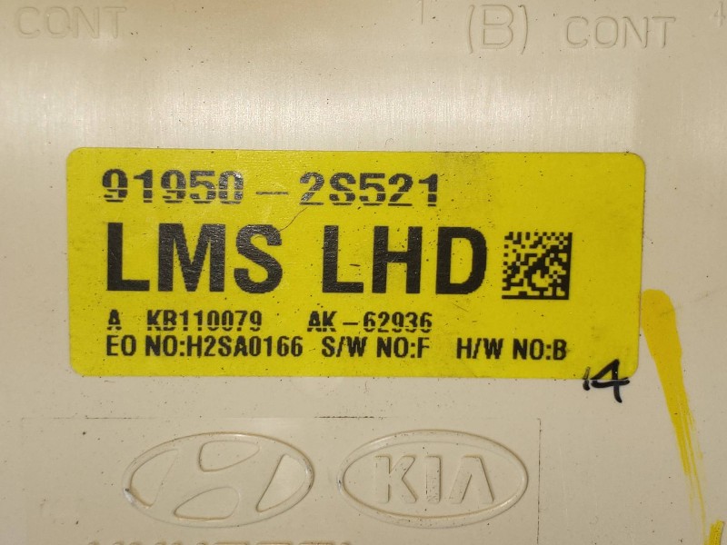 Recambio de caja reles / fusibles para hyundai ix35 classic 2wd referencia OEM IAM 919502S521  