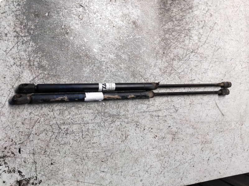 Recambio de amortiguadores maletero / porton para seat ibiza (6k) cl referencia OEM IAM 6K6827550  350N