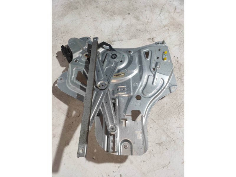 Recambio de elevalunas delantero izquierdo para hyundai ix35 classic 2wd referencia OEM IAM 824702Y010  