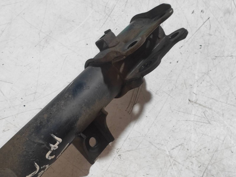 Recambio de amortiguador delantero izquierdo para hyundai ix35 classic 2wd referencia OEM IAM 546503U010  