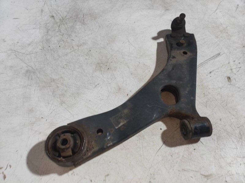 Recambio de brazo suspension inferior delantero izquierdo para hyundai ix35 classic 2wd referencia OEM IAM   
