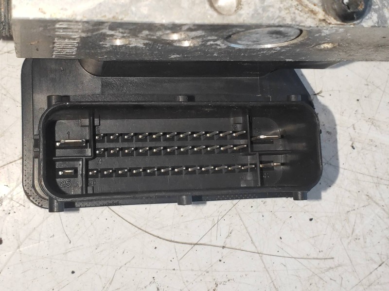 Recambio de abs para hyundai ix35 classic 2wd referencia OEM IAM 5WY7F46D BE6003B106 