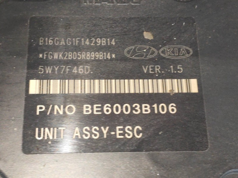 Recambio de abs para hyundai ix35 classic 2wd referencia OEM IAM 5WY7F46D BE6003B106 