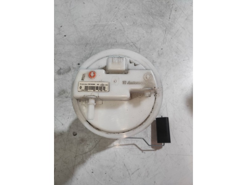 Recambio de bomba combustible para renault captur ii edition one referencia OEM IAM 172021485R 100102280 