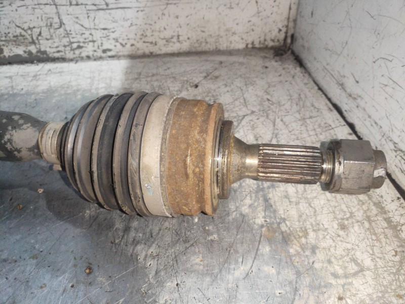 Recambio de transmision delantera derecha para citroen c3 attraction referencia OEM IAM 9801388780  