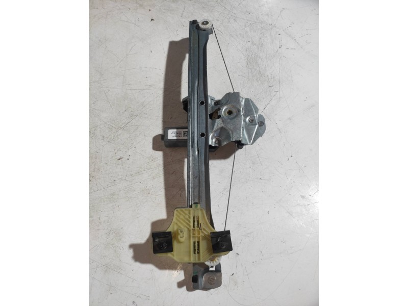 Recambio de elevalunas delantero izquierdo para renault captur ii edition one referencia OEM IAM 807016525R  