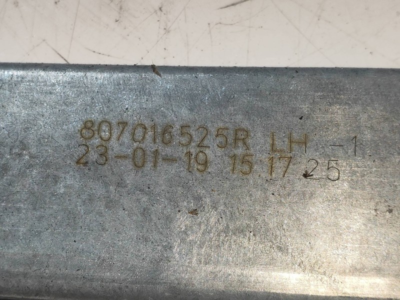 Recambio de elevalunas delantero izquierdo para renault captur ii edition one referencia OEM IAM 807016525R  