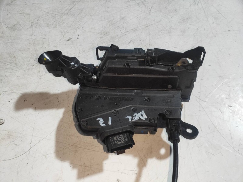 Recambio de motor cierre centralizado delantero izquierdo para renault captur ii edition one referencia OEM IAM 805031332R  