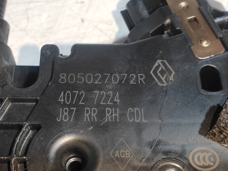 Recambio de motor cierre centralizado trasero derecho para renault captur ii edition one referencia OEM IAM 805027072R  