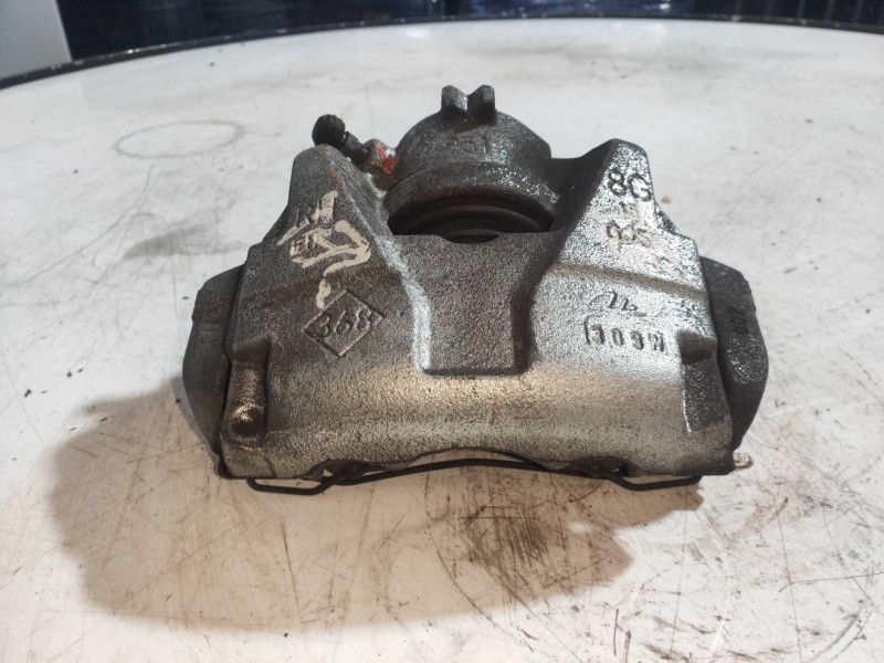 Recambio de pinza freno delantera derecha para renault captur ii edition one referencia OEM IAM   