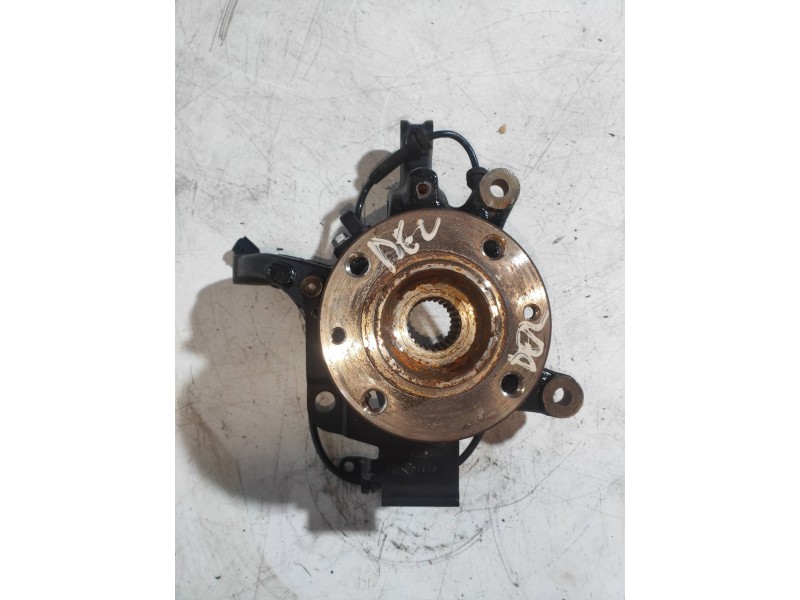 Recambio de mangueta delantera derecha para renault captur ii edition one referencia OEM IAM   