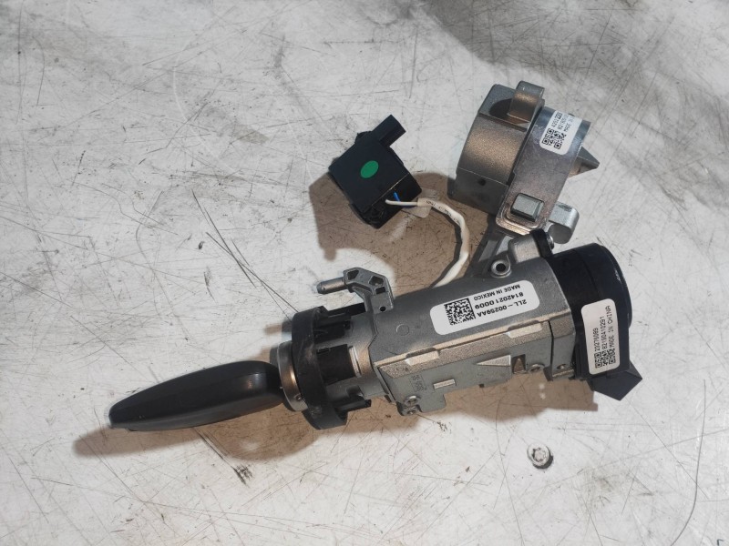 Recambio de conmutador de arranque para opel mokka x color edition start/stop referencia OEM IAM 23276089 81420210009 