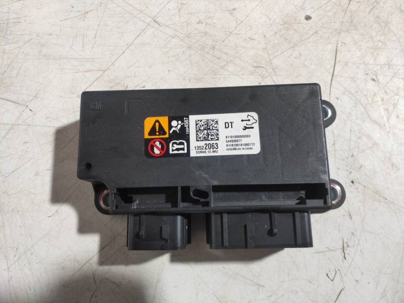 Recambio de centralita airbag para opel mokka x color edition start/stop referencia OEM IAM 13522063 544930977 