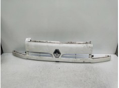 Recambio de rejilla delantera para renault master desde ´98 referencia OEM IAM   