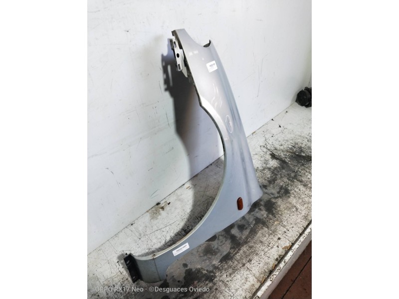 Recambio de aleta delantera izquierda para renault clio ii fase i (b/cbo) 1.2 referencia OEM IAM   