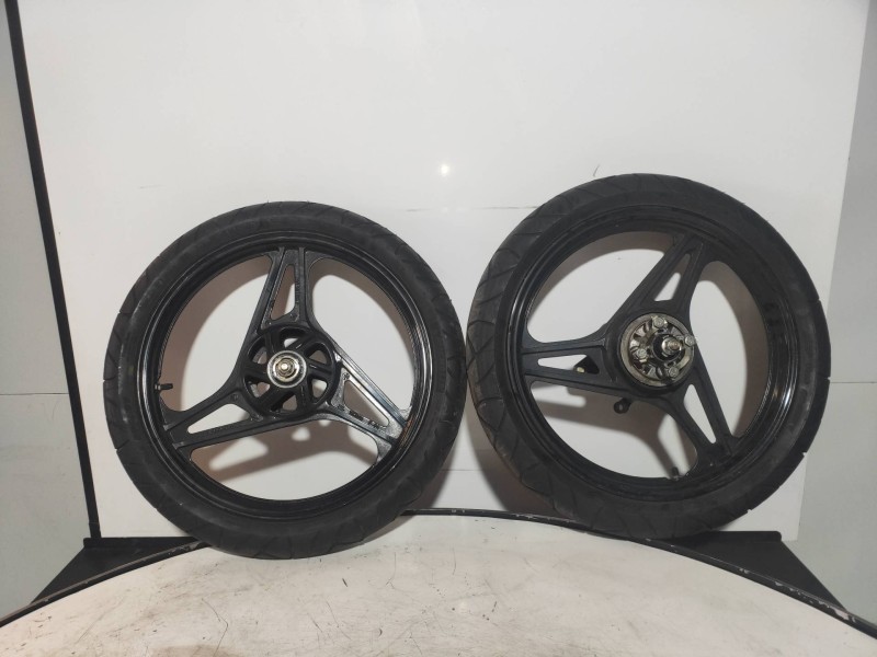 Recambio de juego llantas para yamaha ybr 125 ybr 125 referencia OEM IAM   