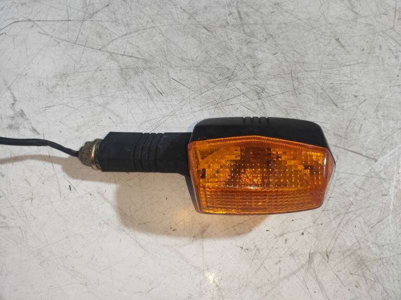 Recambio de piloto trasero derecho para yamaha ybr 125 ybr 125 referencia OEM IAM   