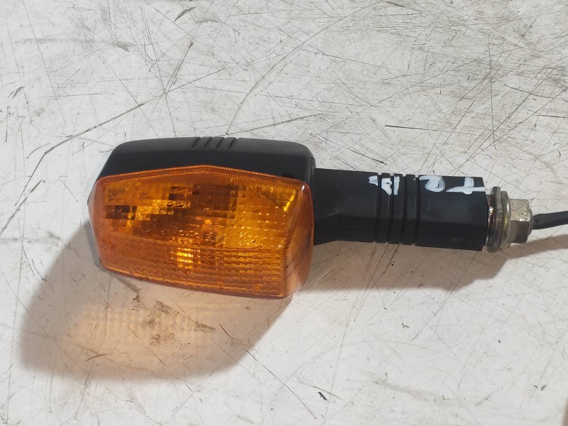 Recambio de piloto trasero izquierdo para yamaha ybr 125 ybr 125 referencia OEM IAM   