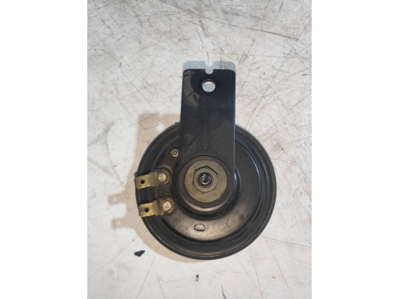 Recambio de claxon para yamaha ybr 125 ybr 125 referencia OEM IAM   