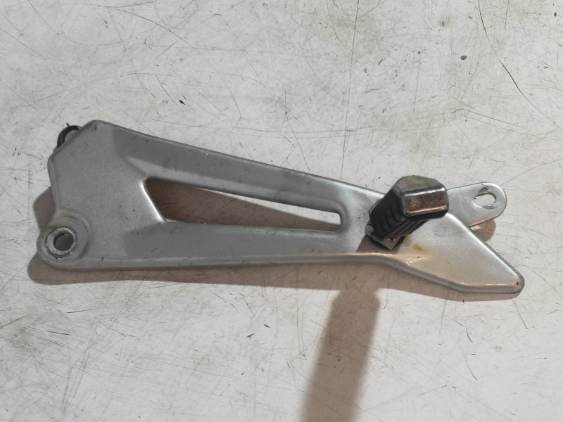 Recambio de estribos laterales para yamaha ybr 125 ybr 125 referencia OEM IAM  PASAJERO DERECHO