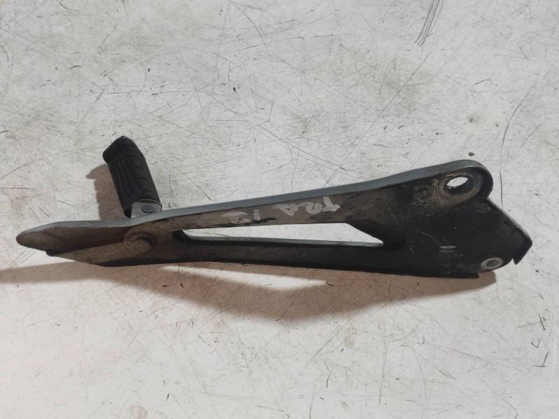 Recambio de estribos laterales para yamaha ybr 125 ybr 125 referencia OEM IAM  PASAJERO IZQUIERDO