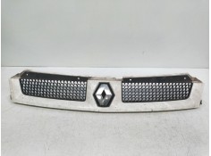 Recambio de rejilla delantera para renault master ii phase 2 caja cerrada referencia OEM IAM   