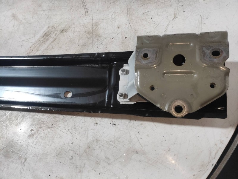 Recambio de refuerzo paragolpes trasero para toyota auris 1.4 turbodiesel cat referencia OEM IAM   