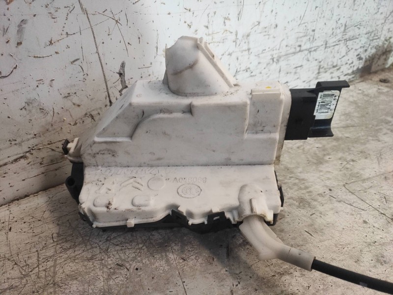 Recambio de motor cierre centralizado delantero derecho para citroen c3 attraction referencia OEM IAM 006246  