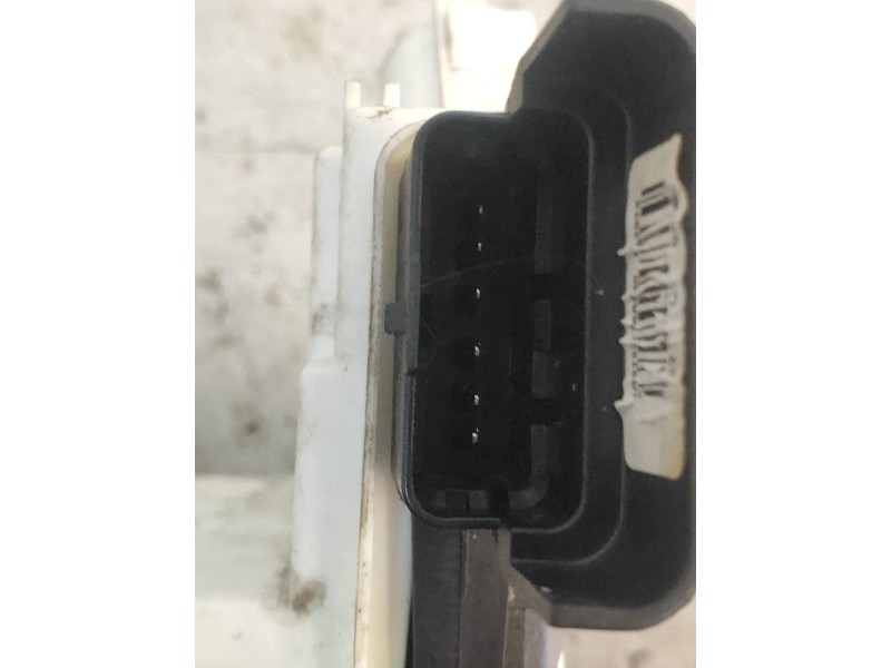 Recambio de motor cierre centralizado delantero derecho para citroen c3 attraction referencia OEM IAM 006246  