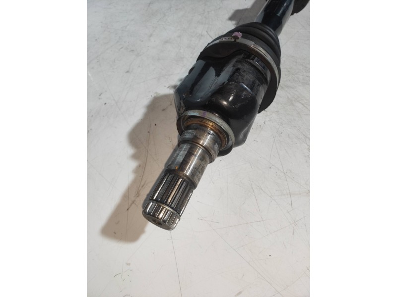 Recambio de transmision delantera derecha para toyota auris 1.4 turbodiesel cat referencia OEM IAM   