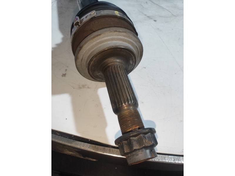 Recambio de transmision delantera derecha para toyota auris 1.4 turbodiesel cat referencia OEM IAM   