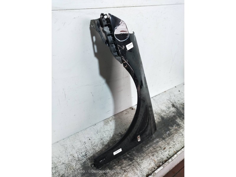 Recambio de aleta delantera izquierda para cadillac bls business referencia OEM IAM   