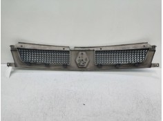 Recambio de rejilla delantera para renault master ii phase 2 caja cerrada 2.5 diesel referencia OEM IAM    2