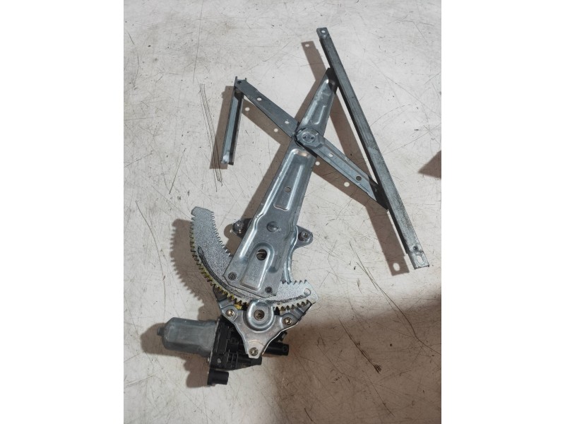 Recambio de elevalunas delantero izquierdo para daihatsu sirion (m3..) 1,3 referencia OEM IAM   